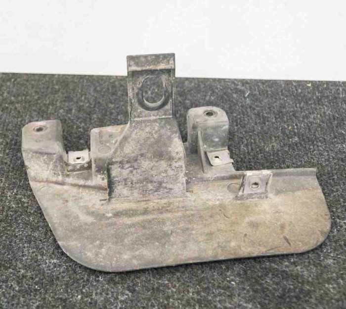 Aparatoare noroi dreapta spate AUDI Q7 4L 2011 OEM: 4L0854816