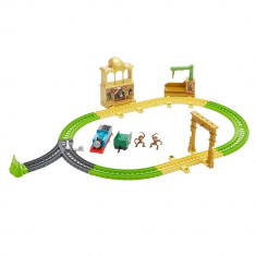 Set trenulet Thomas and Friends Monkey Palace cu sina, vagoane si locomotiva motorizata foto