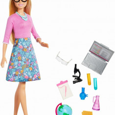 Set de joaca, Barbie - Mobilier cu papusa profesoara