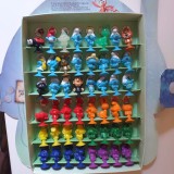 Album colectie jucarii figurine stikeez ventuze megapopz strumfi strumpfi smurfs