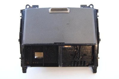 Scrumiera LEXUS IS II GSE2_, ALE2_, USE2_ 2006 OEM: 1A421-032G 1831486 foto