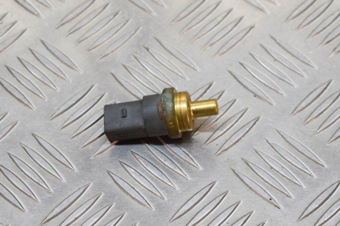 Senzor de temperatură lichid de răcire AUDI Q5 8R 2014 OEM: 06A919501A | 11487319
