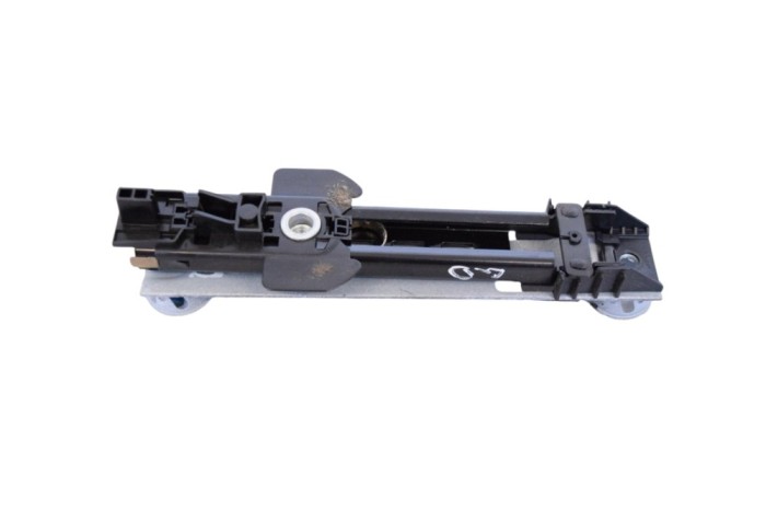 Reglaj &icirc;nălțime centura dreapta față PORSCHE CAYENNE 9PA 2007 OEM: 7L0857819J | 26245440