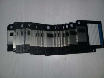 lot 25 dischete floppy VECHI,discheta floppy folosita,netestate-curate,model vec foto