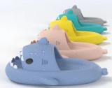 Slapi femei plastic, model rechin, diferite culori