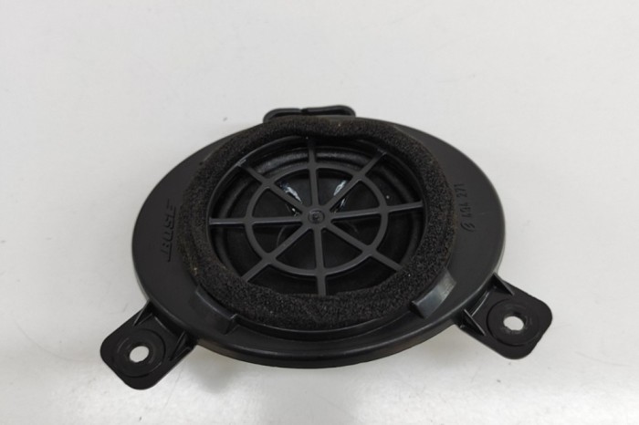 Difuzor ușă dreapta față AUDI Q7 4L 2007 OEM: 4L0035361 29772141
