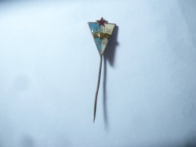 Insigna veche Fotbal Spartak -1945 Serbia , metal si email h=2cm foto