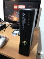 CONSOLA XBOX 360 MODATA PE CD + 3 JOCURI + HDD 500GB + 2 MANETE foto