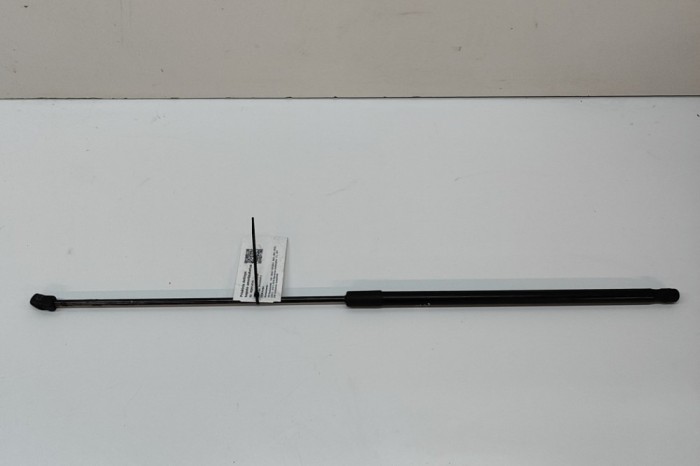 Amortizor capota dreapta față VW GOLF VII 5G1, BQ1, BE1, BE2 2016 OEM: 5G082335903S,5G0823359 29014745