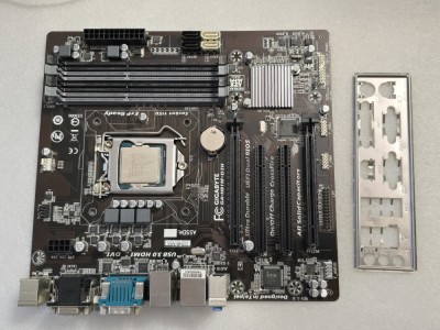 Placa de baza Gigabyte GA-H81M-D3H, LGA1150, DDR3, PCI-e + Procesor G3240 foto