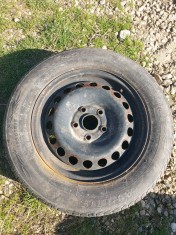 Vand 4 roti complete cu jante si cauciucuri de vara
