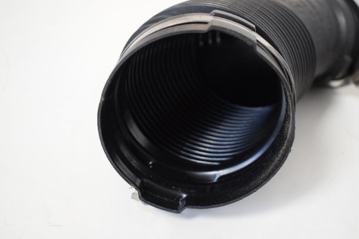 Furtun AUDI A4 8W2, B9 2016 OEM: 04L129661D 3987367