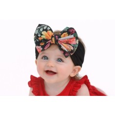 Bentita neagra lata cu funda inflorata aplicata