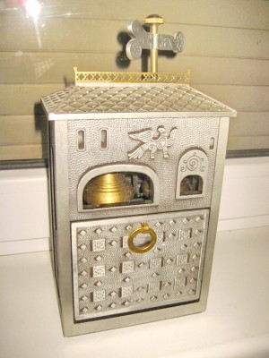 4552-Caseta tigarete melodie si clopotei sunet Feng Shui subtiri dama metal. foto