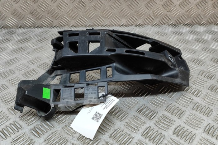 Suport bara de protecție dreapta spate PORSCHE MACAN 95B 2015 OEM: 95B807484,95B.807.484 23785690