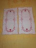 Pereche Napron centru de masa mileu vechi cusut broderie rosie rosu pe panza