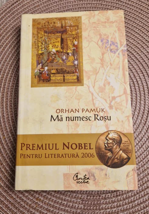 Ma numesc Rosu Orhan Pamuk