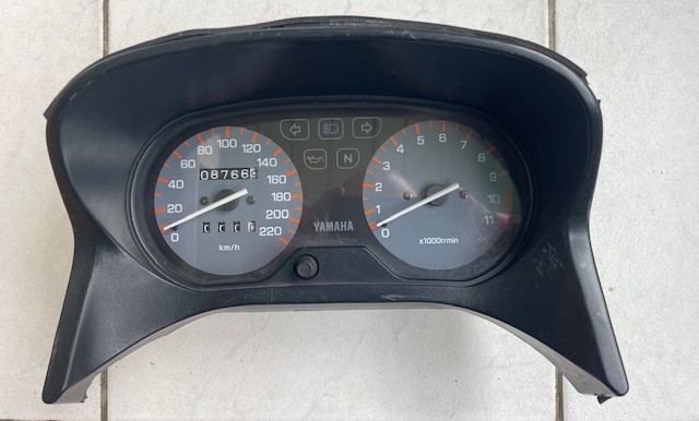 Yamaha XJ600S (RJ01) 1997-2003 Ceasuri Instrumente