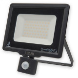 Cumpara ieftin Proiector LED 50W, cu senzor de miscare, negru 6000K, 4000lm, Kobi