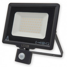 Proiector LED 50W, cu senzor de miscare, negru 6000K, 4000lm, Kobi