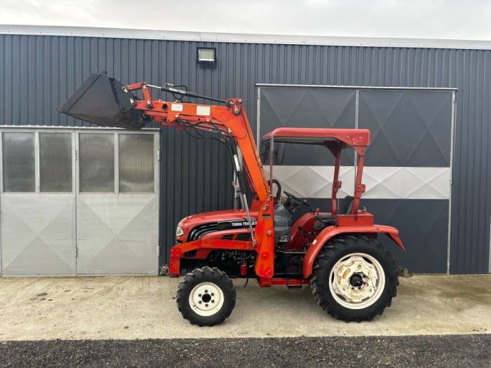 Tractor Terra Trac 23
