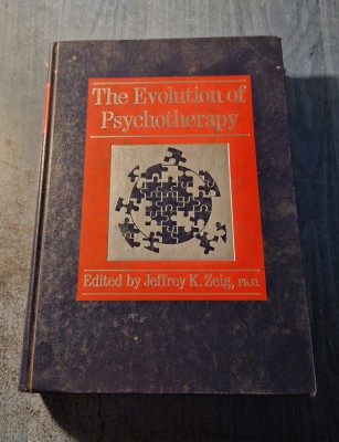 The evolution of psychotherapy Jeffrey K. Zeig foto