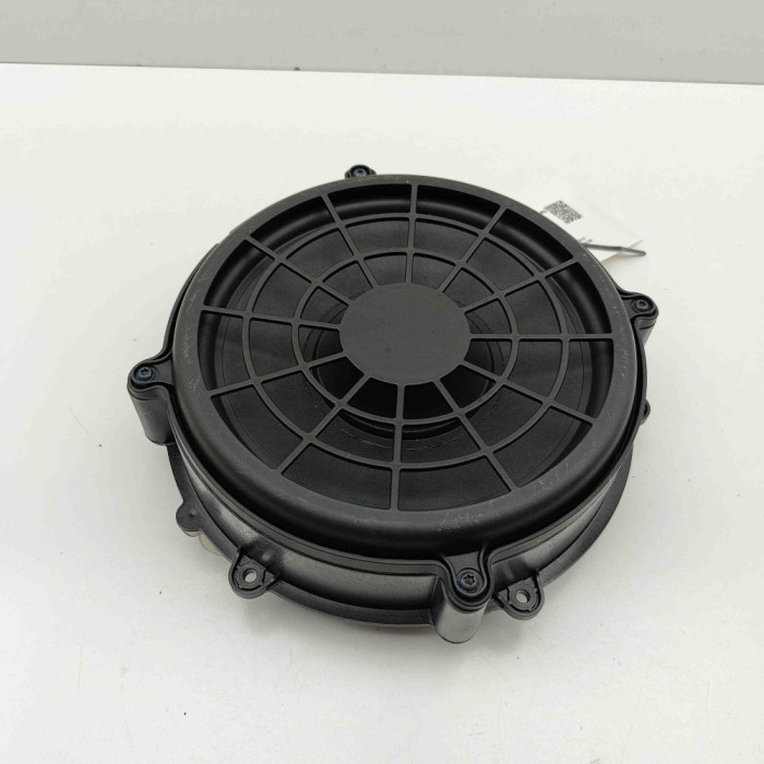 Difuzor ușă dreapta față AUDI E-TRON GT 2023 OEM: 4J3035415 31456780