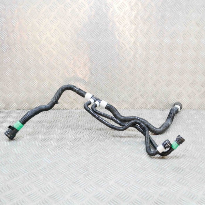 Furtun de lichid de răcire TESLA MODEL 3 2021 OEM: 1521494-02-A 15439496