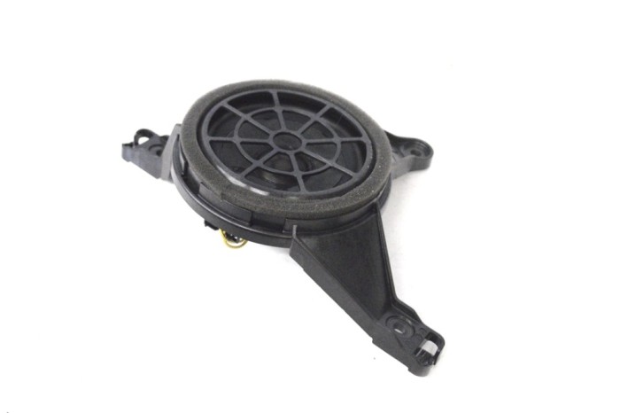 Difuzor ușă st&acirc;nga față AUDI Q7 4M 2016 OEM: 4M0035398D 15403203