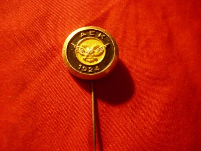 Insigna Clubul AEK Athena 1924 , metal si email , d=1,5cm foto