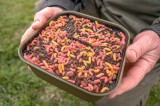 Cutie Momeala Korum Maggot Tub and Riddle 2Pt/1.2L
