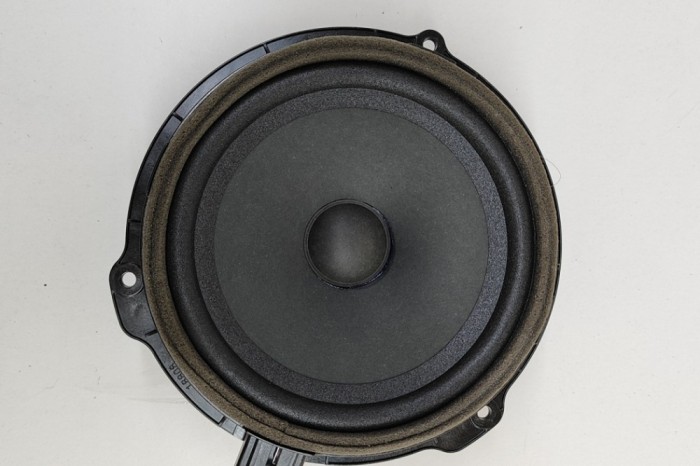 Difuzor ușă st&acirc;nga față FORD PUMA J2K, CF7 2020 OEM: JX7T-18808-FA | 22151952