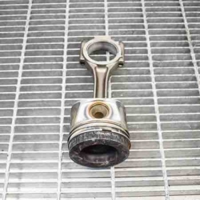 Piston AUDI A4 Avant 8K5, B8 2010 OEM: 03L107065G038198401F foto