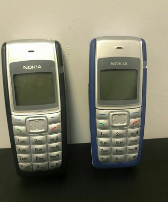 Telefon Nokia 1112 RH-93 folosit defect pentru piese foto