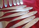 SET TACAMURI WMF PENTRU PESTE CUTITE SI FURCULITE DECORATE CU PESTI