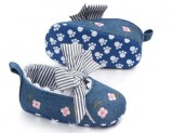 Pantofiori denim cu floricele (Marime Disponibila: 3-6 luni (Marimea 18