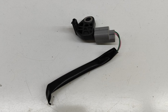 Senzor de impact dreapta spate MAZDA CX-5 KF 2021 OEM: K123-57KC0 29828276