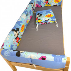 Set aparatori laterale Maxi pentru pat Montessori 90x200 cm Mickey Mouse pe albastru