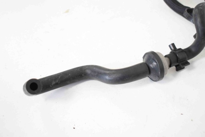 Furtun AUDI A6 Avant 4F5, C6 2011 OEM: 079201935B