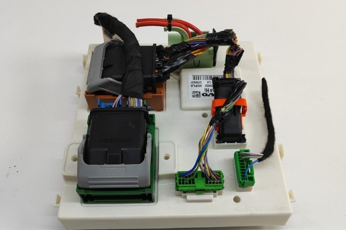 Modul de confort VOLVO XC90 II 2020 OEM: 32233459,32233459AB 30378755