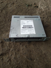 radio CD player peugeot 308 cu cod 9805593680 foto