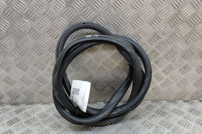 Garnitura ușă dreapta spate VW AMAROK 2H_, S1B 2019 OEM: 2H7839911H | 26808531