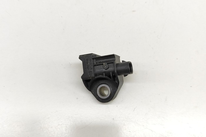 Senzor de impact st&acirc;nga spate BMW iX I20 2022 OEM: 5A2D769,A3C0646000000 29025536