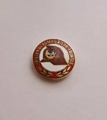 Insigna de pionier fruntas - Prieten al Pompierilor foto