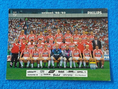 Foto - tip carte postala fotbal - PSV EINDHOVEN-inclusiv Gica POPESCU (sezonul 1992-1993) foto