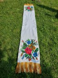 **Stergar vechi taranesc, Maramures, cusut de mana pe panza, model floral, viu colorat, tindeu, marime mare - 270x 46cm
