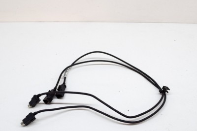 Port USB/AUX-In TESLA MODEL S 2016 OEM: 1004815-08-B 13948030 foto
