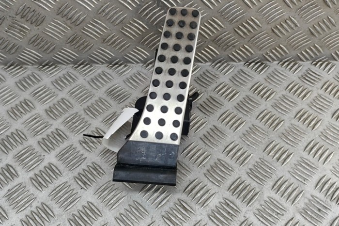 Pedala de accelerație MERCEDES-BENZ AMG GT C190 2016 OEM: A2223001100 | 31494811