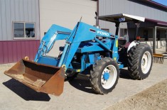 Tractor Ford 3930