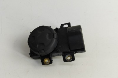 Buton de control scaun dreapta AUDI A8 D3 4E2, 4E8 2006 OEM: 4E0959777C 29399581 foto